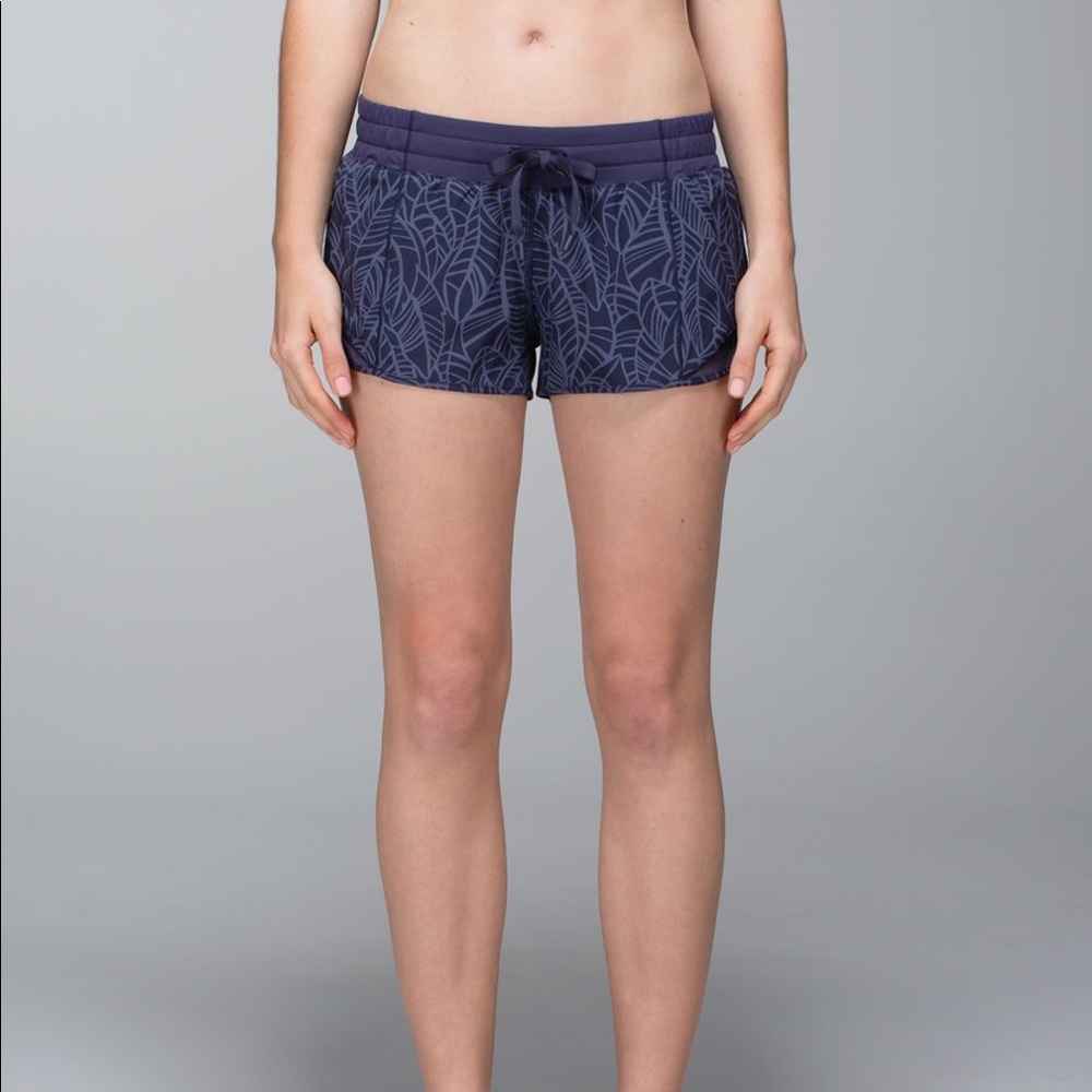 NWOT Lululemon Hotty Hot Shorts